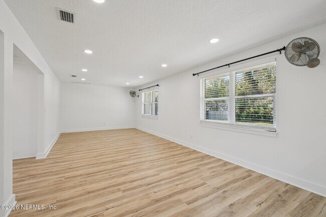 Building Photo - 3165 Creighton Forest Dr