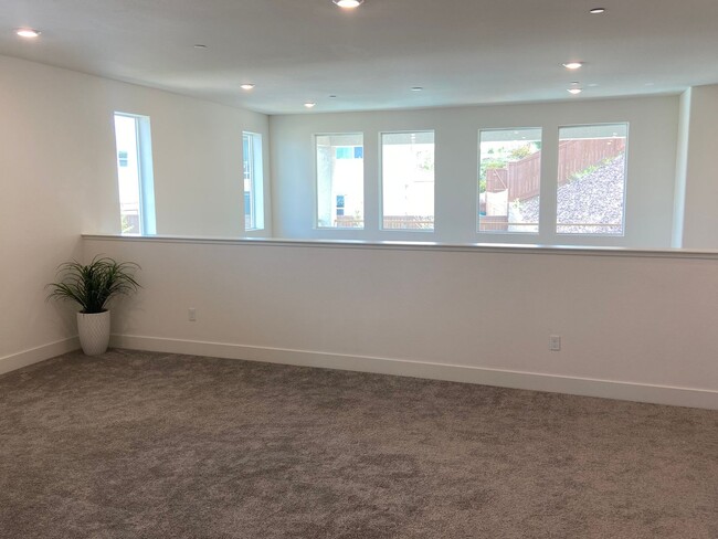 Building Photo - 5011 Murieta Pl