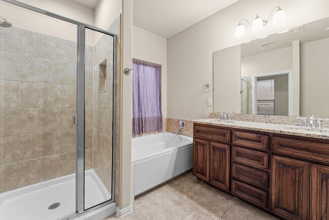 Building Photo - 6621 Hall of Fame Blvd