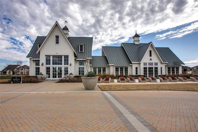 Building Photo - "Lovely 3-Bedroom, 2.5-Bath Home with Gourmet Kitchen and Inviting Indoor-Outdoor Living!"