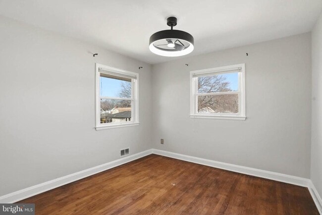 Building Photo - 110 Carroll Rd