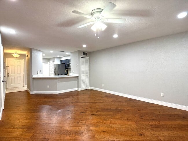 Building Photo - 4815 Walden Cir