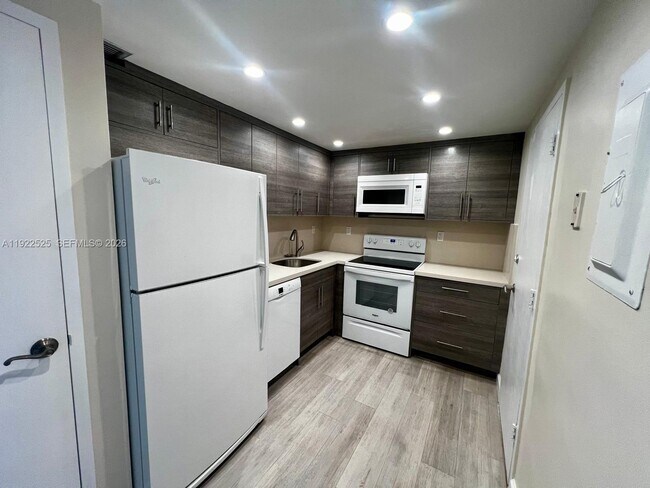 Building Photo - 1865 79th Street Causeway