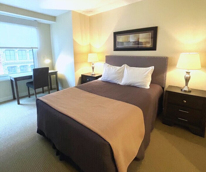 Building Photo - 690 D St NW