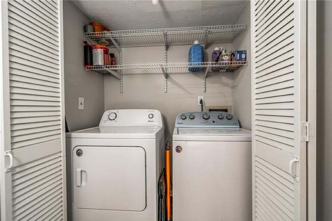 Building Photo - 1535 Terrell Mill Pl SE