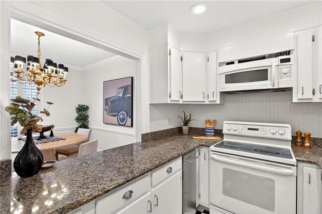 Building Photo - 15 Prescott Walk NE