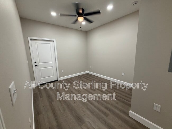 Building Photo - 1418 SE Magnolia Loop