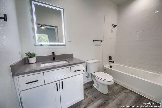 Building Photo - 2066 Dry Creek