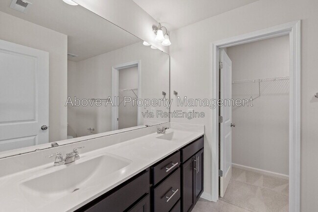 Building Photo - 1035 Shoreside Dr