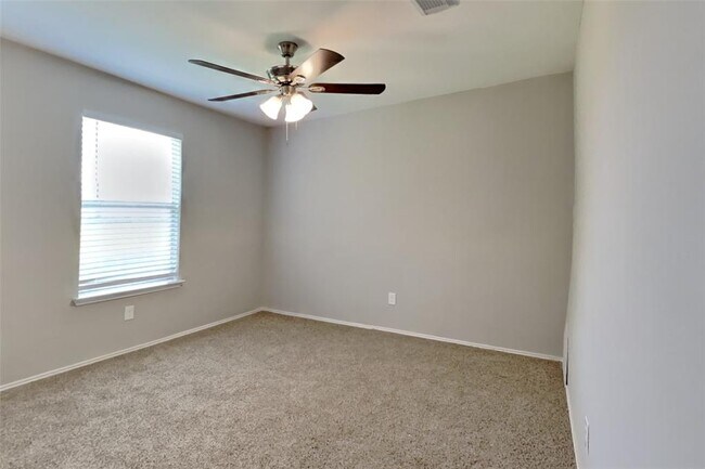 Building Photo - 11818 Sandy Stream Dr