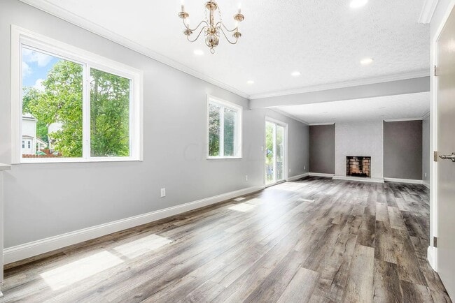 Building Photo - 2125 Scottingham Dr