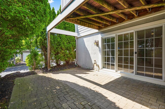 Building Photo - 402 Waterview Dr
