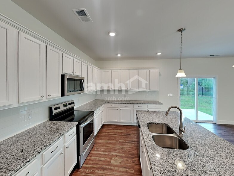 Building Photo - 4318 Spregan Way