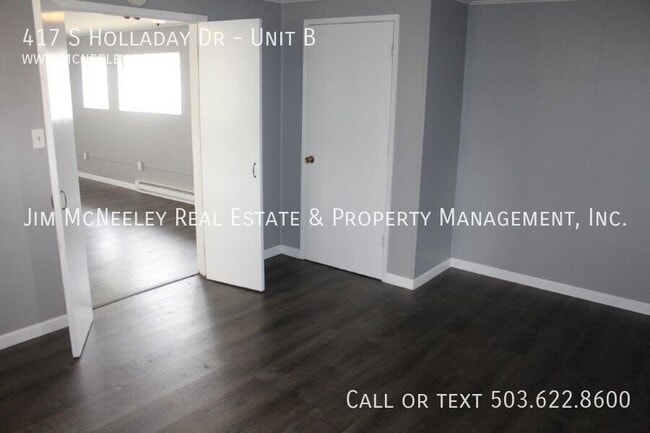 Building Photo - 417 S Holladay Dr