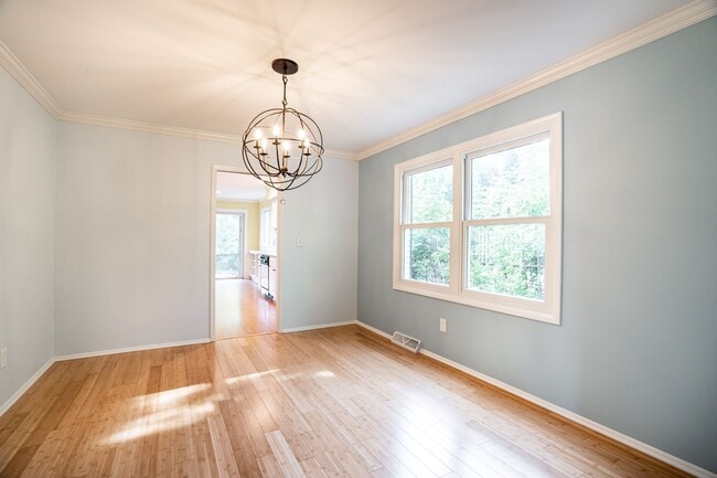 Building Photo - LIVE ON LAKE MICHIGAN IN THIS SPACIOUS CONDO!
