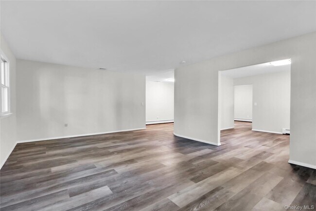 Building Photo - 7 Canterbury Ct