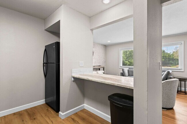 Building Photo - 2309 Cherry Hills Dr