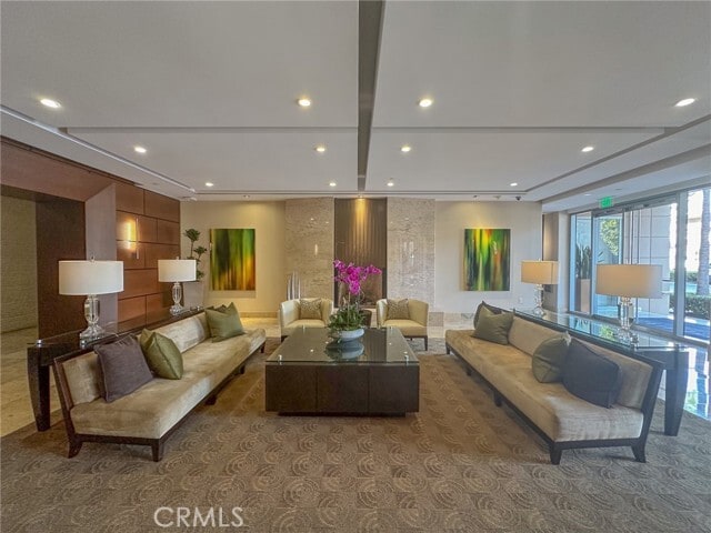 Building Photo - 5068 Scholarship