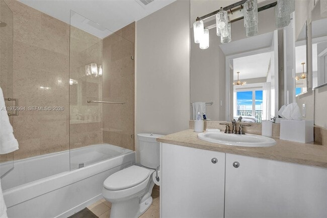 Building Photo - 20000 E Country Club Dr