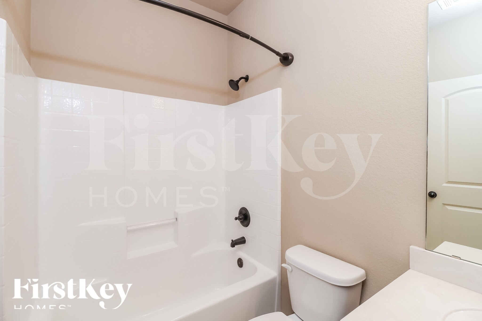 Building Photo - 1005 Destrehan Dr