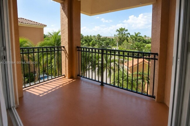 Building Photo - 4402 SW 160th Ave