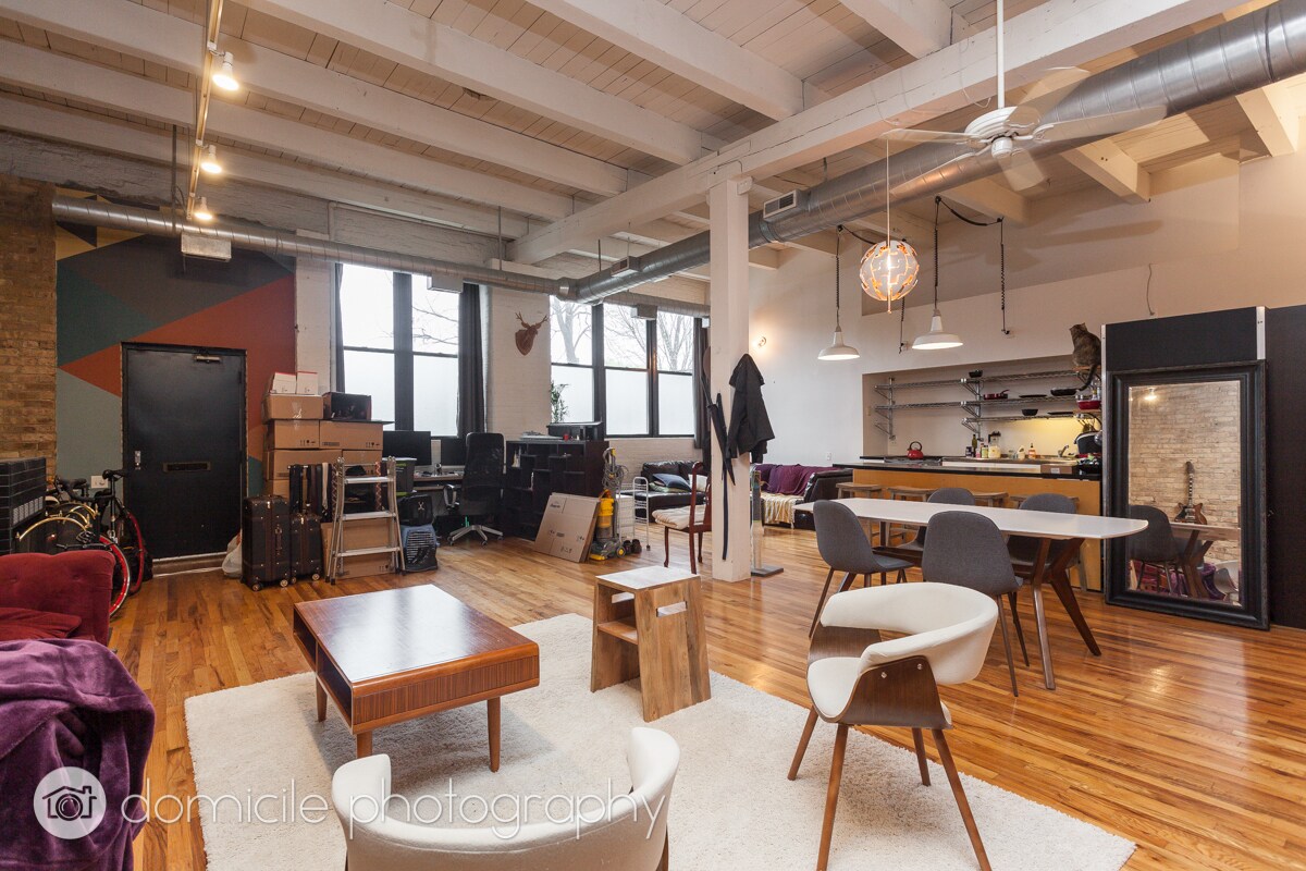 Building Photo - 3312 N Ravenswood Ave