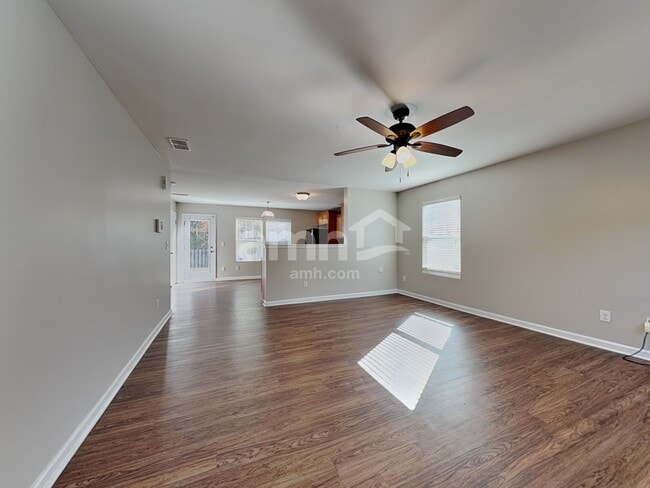 Building Photo - 15709 Lakepoint Forest Dr