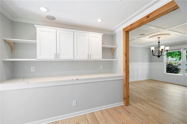 Building Photo - 2356 Pinkney Dr