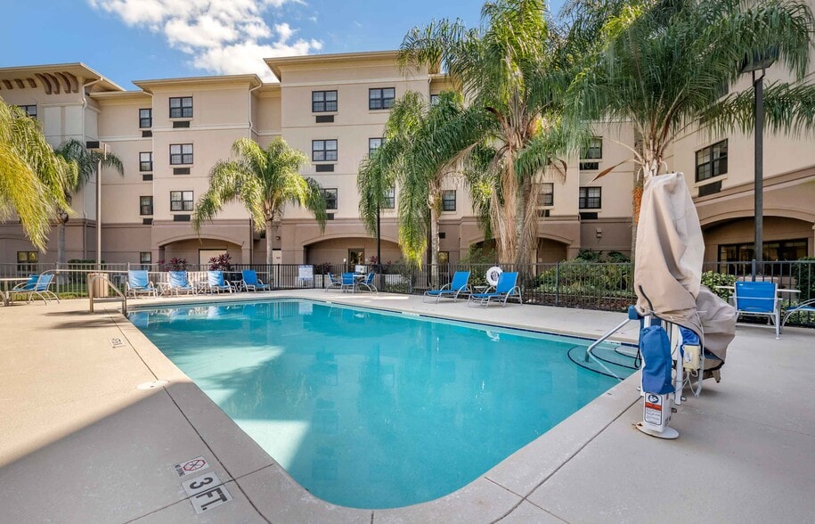 Building Photo - Furnished Studio-Lakeland - I-4