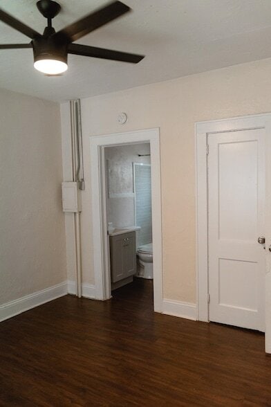 Building Photo - 515 N Monroe St