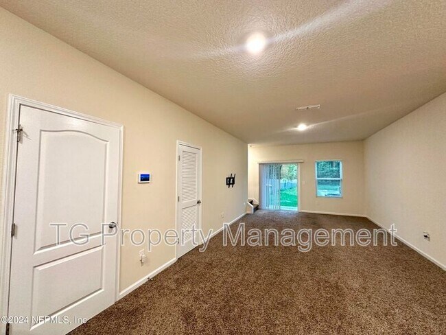 Building Photo - 336 Aralia Ln
