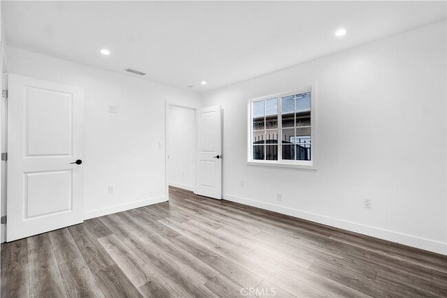 Building Photo - 7841 Beck Ave