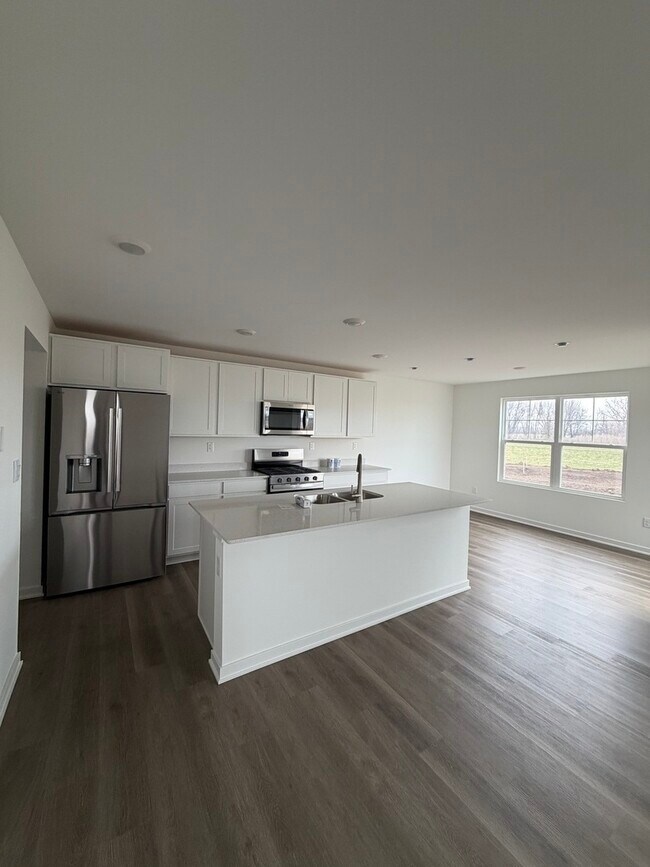 Building Photo - 116 Cornerstone Xing