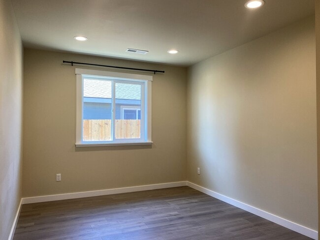 Building Photo - Brand New Construction