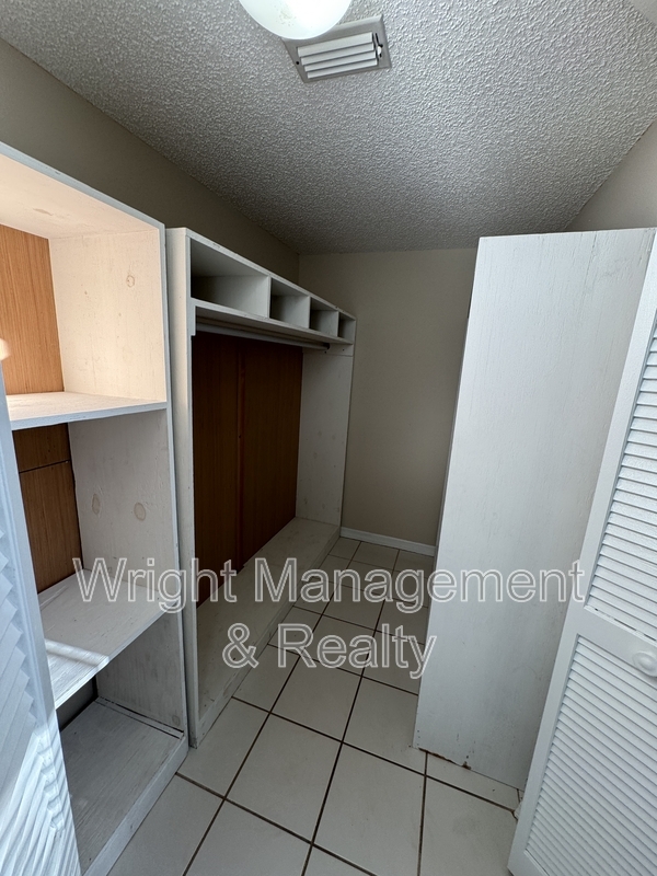 Building Photo - 3966 Eagle Cove E Dr