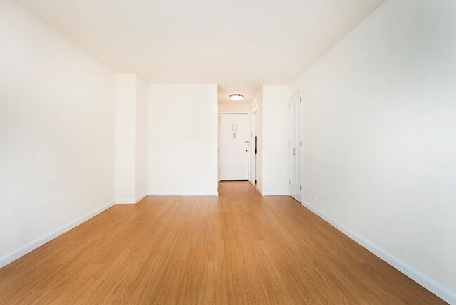 Interior Photo - Carnegie Mews