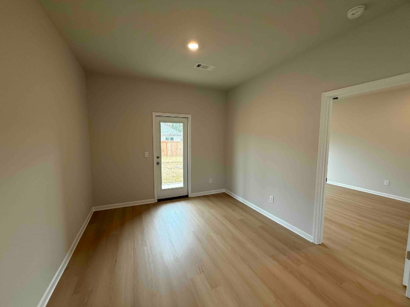 Building Photo - 521 Vista Pointe Dr