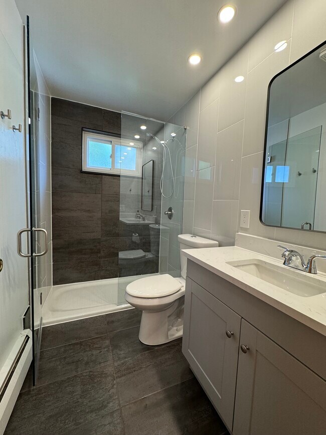 Building Photo - 2909 Van Dyke Dr