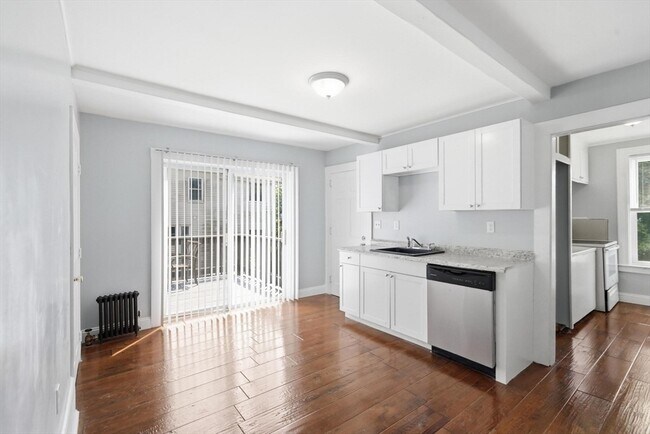 Building Photo - 88 Weston St
