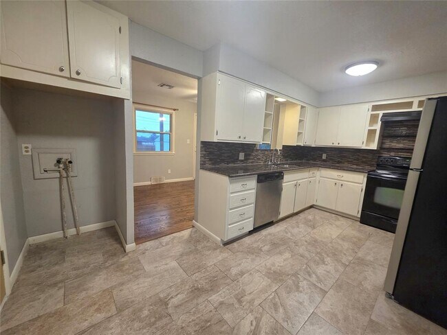 Building Photo - 3701 NW 59th St