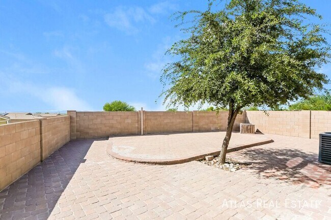 Building Photo - 554 S Sunny Rock Dr