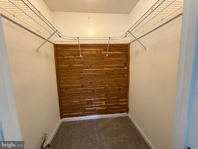 Building Photo - 416 Breslin Rd