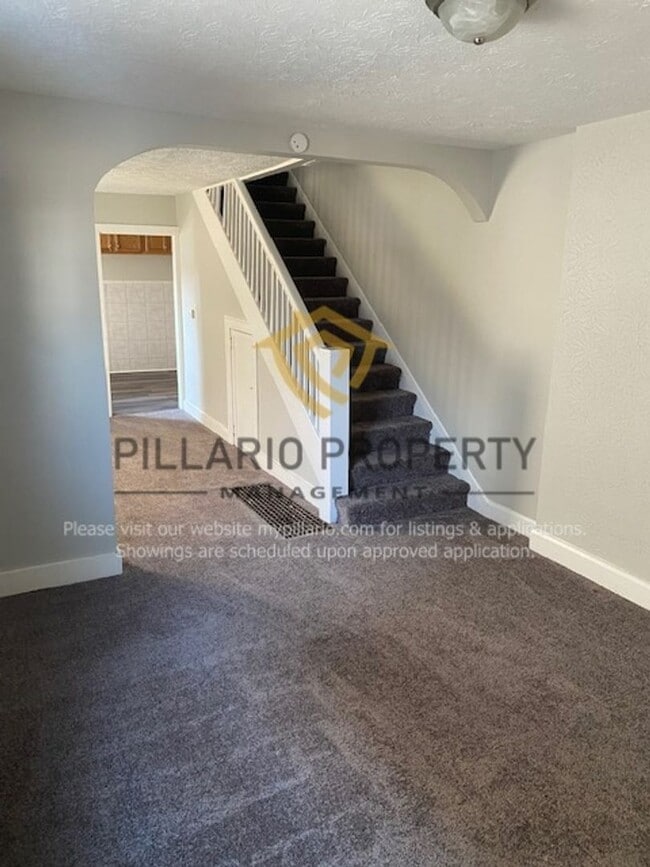 Building Photo - 3722-3724 N Illinois St