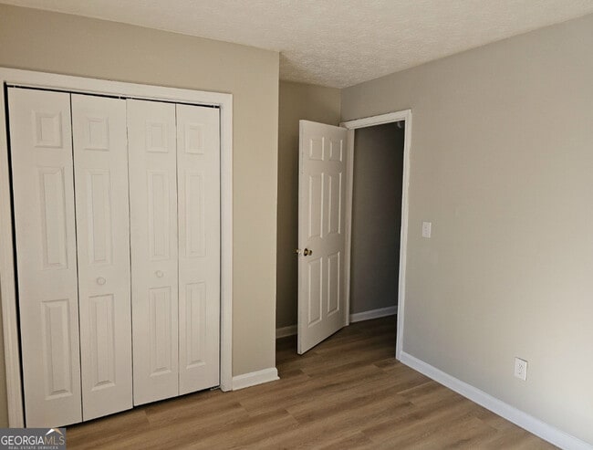 Building Photo - 210 Sabal Dr