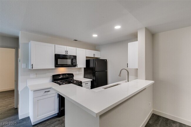Building Photo - 2200 S Fort Apache Rd