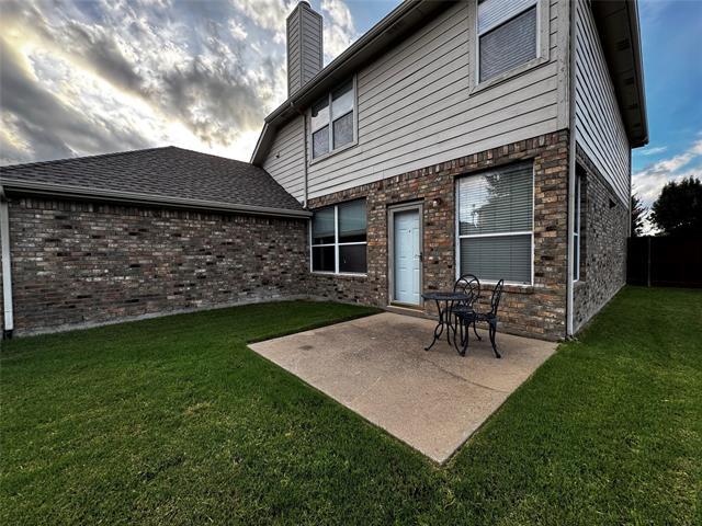 Building Photo - 4600 Palm Valley Dr