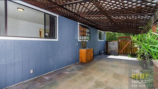 Building Photo - 242 Jackson Ave