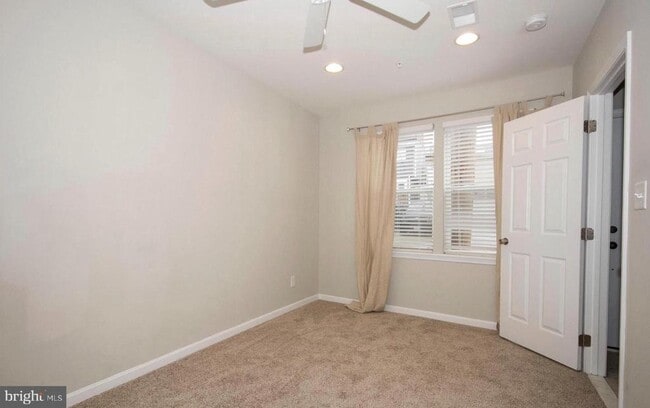 Building Photo - 1718 Marshall St