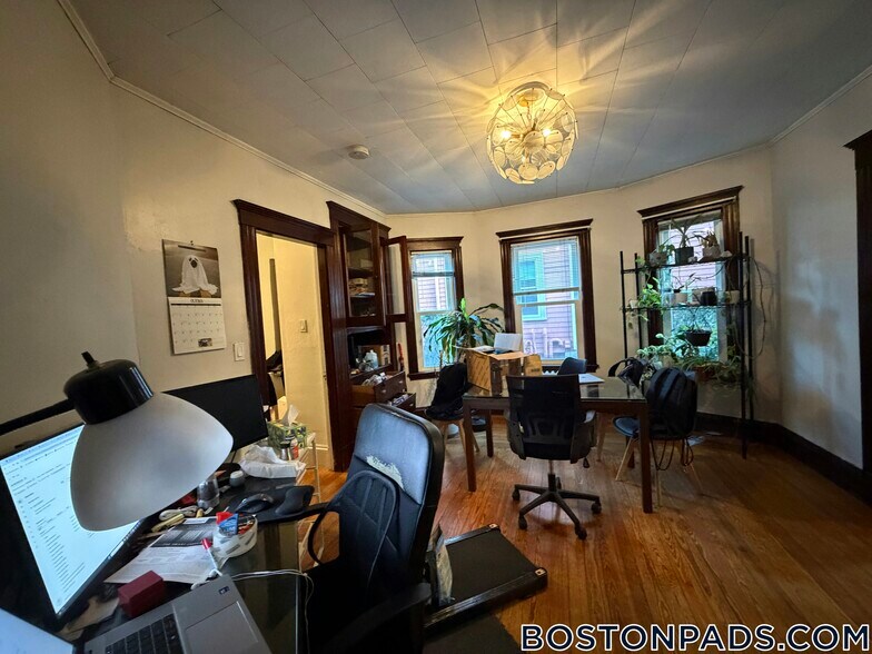 Building Photo - 113 Fresh Pond Pkwy