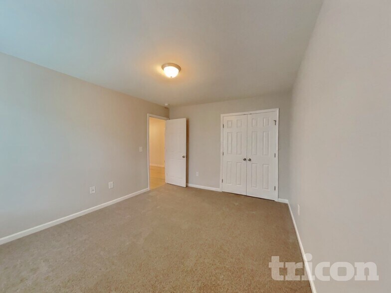 Building Photo - 410 Crutchfield Dr